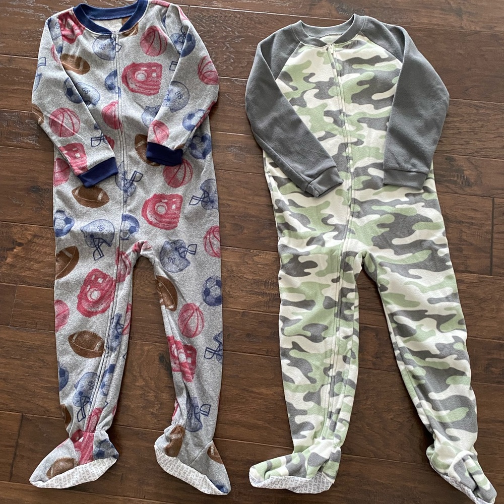 Carters pajamas *New without tag
